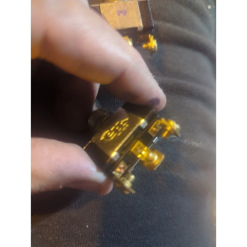 Cole 2-Cole Hersee 5584-11 Standard Duty Toggle Swith