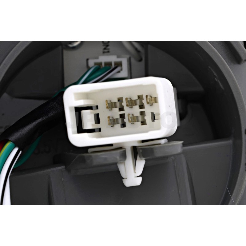 jpautowholesale For 2012-2015 Toyota Prius Plug-In Tail Light Passenger Side