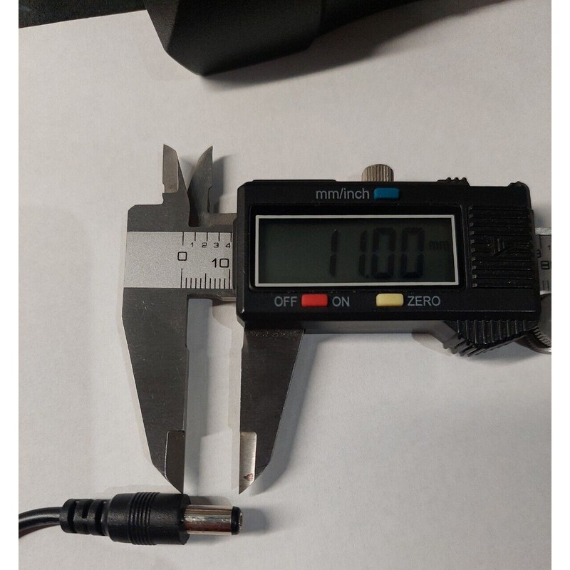 Universal 9V 0.6A 600mA Euro Plug 100-240V Power Supply Adapter