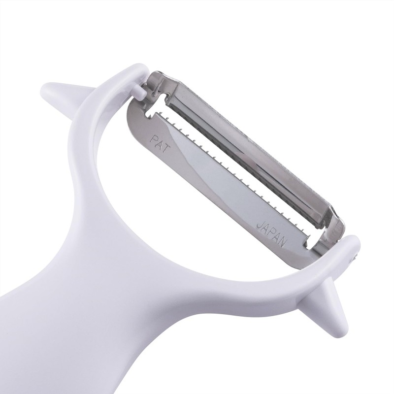 Kai Corporation KAI Salad Daikon Carrot Peeler, 1.5mm Width Cut,