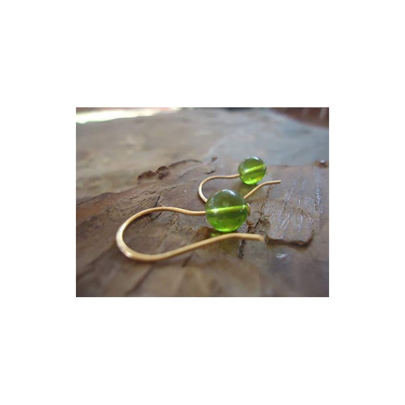 ★ Gold hook and green glass ★ Earrings