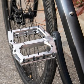 Bike Pedals 9/16" CNC Aluminum – Wide Platform Flat Pedals with Anti-Slip Pins & Sealed Bearings, Lightweight MTB Pedals for Road, BMX & Gravel
