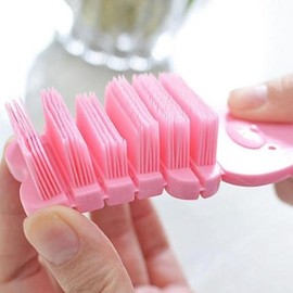 etc 2-Color Teddy Bear Nail Brush Hand Brush Cleaning Brush - Yellow / 2색 곰돌이 손톱솔 핸드브러쉬 세척솔 - 옐로우