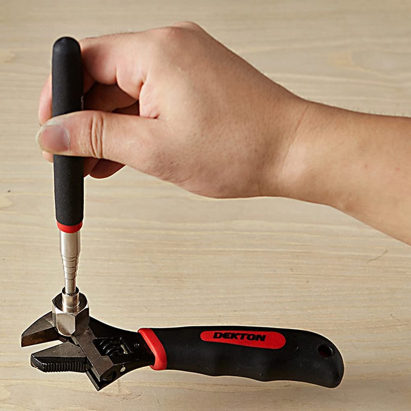 DEKTON DT60725B Magnetic Pick Up Tool, 240 V, Black/Red, 16