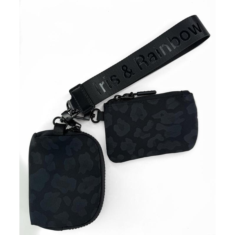 The Iris Pouch Wristlet (#8049-2) Simplify Your Routine:_Mint Green/White