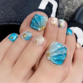 Ocean Press on Toenails Blue Fake Toenails Summer Beach Shiny Seashell Glue on Toenails Pearl Glitter Glossy Acrylic Toenails Short Square Artificial Toenails for Women Manicure 24Pcs