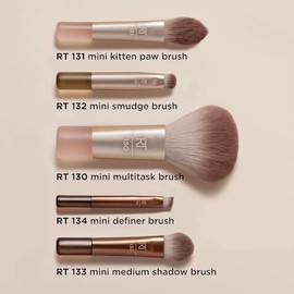 Real Techniques New Nudes On The Glow - Juego de 6 piezas con espejo compacto, juego de brochas de maquillaje de viaje para contorno, corrector, rubor