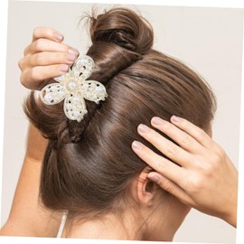 2Pcs Hollow Flower Claw Clips for Women Elegant Hair Accessories for Thin Thick Hair Non Slip Design for Stylish Hair Clips
