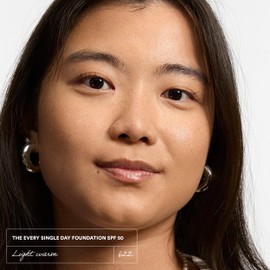 3INA MAKEUP - The Every Single Day Foundation SPF 50 622 - Slightly Light Warm Tone Foundation with SPF 50 and 2% Niacinamide - Light to Medium Coverage - Vegan - Cruelty Free