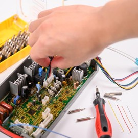 840 Piece Jumper Wire Set, Jumper Cable, Electronics Breadboard Breadboard Wire Bridges Set, with 14 Different Lengths Male to Male Jumper Cable Wires Breadboard Set with Plastic Box