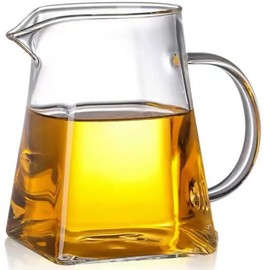 Dadamong Glass Pitcher with Handle, Milk and Cream Pitcher Cup Jug, Heat Resistant Borosilicate Glass Creamer for Coffee Tea or Maple Syrup Serving, Stovetop & Microwave Safe (25oz/ 750ML)