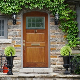 Goplus 11 Inch Topiary Balls Artificial Outdoor Set of 2, Faux Boxwood Ball, Fake Plant Sphere, Round Artificial Plant Balls for Front Door, Porch, Backyard, Balcony, Home Décor (Green)