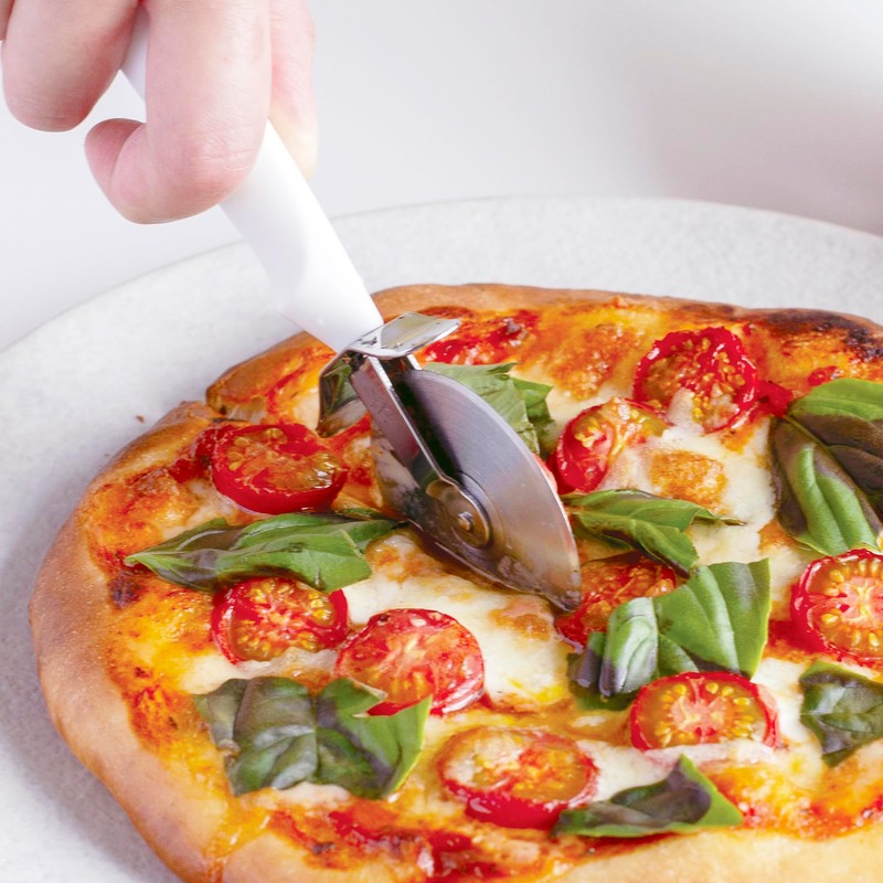 Kai KAI KITCHEN DH8045 Easy to Grip Pizza Cutter Rotating