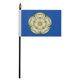 Yorkshire New county Table Flag 4'' x 6'' - County of York - England Desk Flag 15 x 10 cm - golden spear top - AZ FLAG