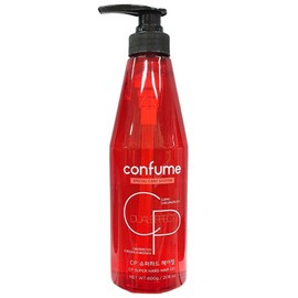 50ml moisturizing sunscreen that soothes the skin with a cooling effect immediately upon application / 바르는 즉시 쿨링 효과로 피부 진정 수분 선크림 50ml