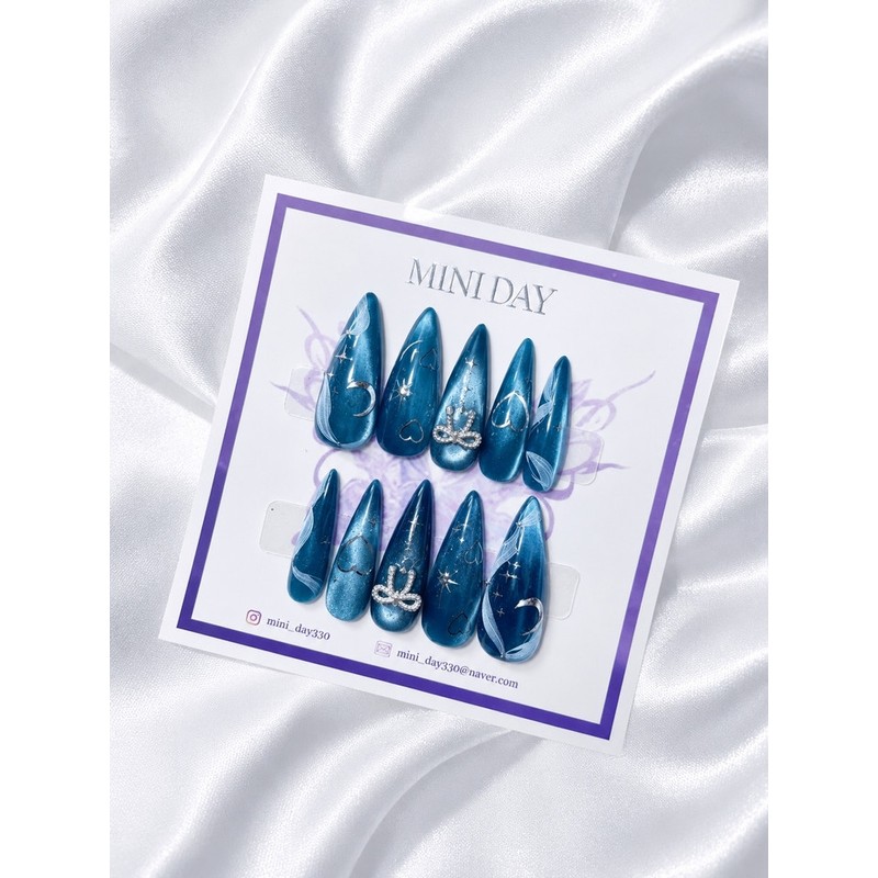 Midnight Aurora handmade nail tip - short almond / 미드나잇
