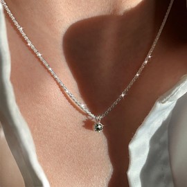 TseenYi Shine Gypsophila Necklace Boho Green Diamond Pendant Necklace Silver Box Chain Neckalce Bling Chain Necklace Chain Jewellery for Women and Girls Gifts