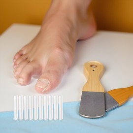 10Pcs White Ingrown Toenail Correction Strips Brace Kit, Ingrown Toenail Corrector Straightener Strips Recover Toenails Thick Pedicure Tool Toenail Straightener Strip for Men Women Foot Care Tool