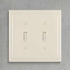 Henne Bery Modern Edge Decorative Wall Plate Switch Plate Outlet