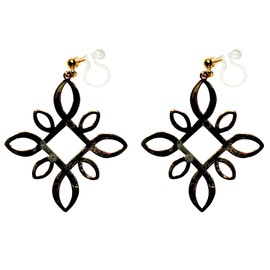 MiyabiGrace - arete de clip para mujer, diseño de filigrana de flores doradas, cómodos, no perforados, Resina, No es una piedra preciosa