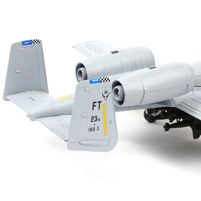 NUOTIE 1/100 A-10 Attack Pre-Build Diecast Metal Aircraft Model Kits