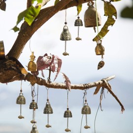 CHALA 4 x Wind Chimes Wind Chimes Fengshui Bell Dragon Bell Chinese Antique Clear Voice Decoration Hanging Lucky Blessing for Home Garden Indoor and Outdoor Use