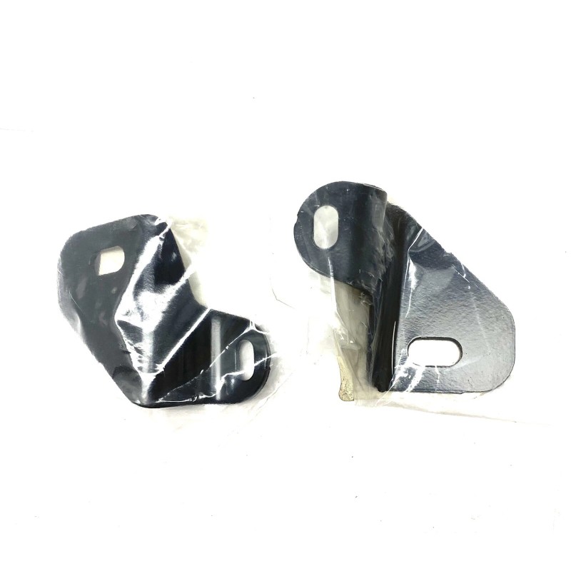 GM 2007-2013 Chevy Silverado Fog Lamp Bracket Passenger Side 15839110