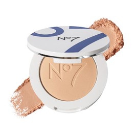 No7 Polvo de Triple Acción Lift & Luminate - Medio - Polvo Fijador de Maquillaje Prensado para La Cara - El Polvo Fijante Compacto Reduce La Apariencia de Líneas Finas y Mejora El Brillo (10G)