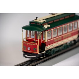 Closed Street Car Christmas - On30 Scale