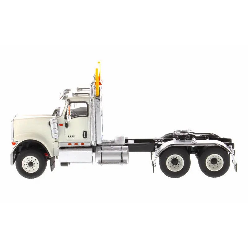 DCD International HX520 Day Cab Tandem Tractor 1/50 Diecast Model