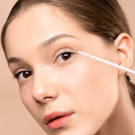 200 varillas de rímel para pestañas, hisopos desechables con microcepillos para extensiones de pestañas, ideales para limpieza y aplicación de cosméticos (blancos).