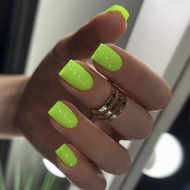 Fluorescent Green Press on Nails Short Square,Xcreando Acrylic Nails Fake Nails Set, Stick on Nails Glue on Nails,Short Nails False Gel Nails,Stick on Nails for Women and Girls in 24PCS