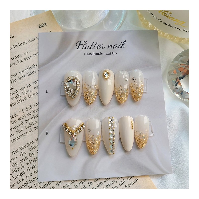 Gold Glitter Gras Handmade Nail Tips✨️ - Almond / 골드