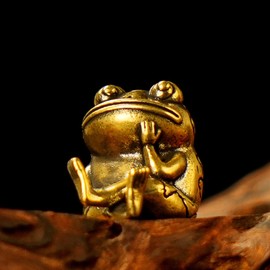 Retro Brass Frog Statue - Solid Heavy-Duty Handcrafted Figurine in Cross-Legged Thinking Pose, Vintage Home & Office Decor, Unique Collectible Art Gift for Book Lovers, Meditation & Zen Decor