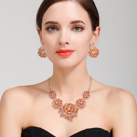 BriLove Gorgeous Chunky Floral Necklace Set, Crystal Layer Flower Cluster Statement Dangle Earrings Jewelry Set for Women Bridal Bridesmaid Peach Rose-Gold-Tone