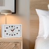 EASIBEST - Reloj despertador analógico para montaje en pared, color