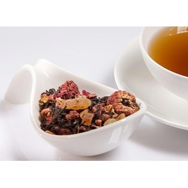 Gute Laune Black Tea 100 g – by Teepaaradies Löw – with Raspberry & Strawberry Flavour – Approx. for 50 Cups