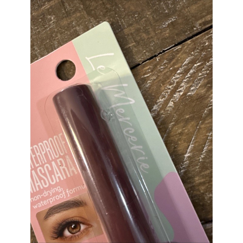 Le Mercerie Waterproof Mascara Lash Out Black