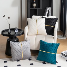 Jayusaror Cushion Cover, 40 x 40 cm, Velvet Black Decorative Cushion, Gold Decorative Cushion Cover, Soft Cushion Covers, Modern Decorative Cushion Cover for Sofa, Couch, Bedroom, Living Room, Set of