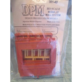 DPM HO #30143 Modular Building System Dock Level Wall Sections w/Victorian Windo