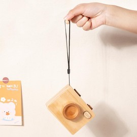 X JIAYOSEE Vintage Wooden Camera - Shaped Music Box – Handcrafted, Unique Home Decor Ornament (Cartoon)