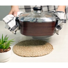 Chardin Home Braided 8 Inch Trivets - Set of 4, Rustic Boho, Absorbent, Heat Resistant Pot Holder for hot Pans, Dishes, Suitable for Table top, Kitchen counters, 100% Natural Sustainable Jute Ropes