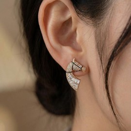 Horse Earrings Derby Race Horse Stud Earrings Crystal Glitter Horse Head Earrings Jewelry Gifts for Horse Racing Fan Derby Outfits