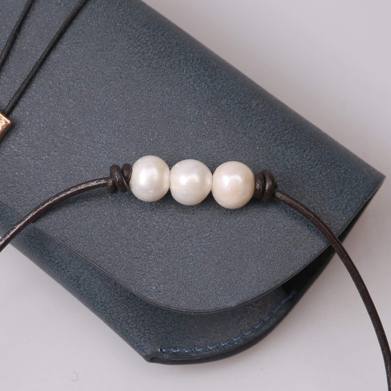 Women White 3 Cultured Freshwater Pearls Choker Necklace on Short
