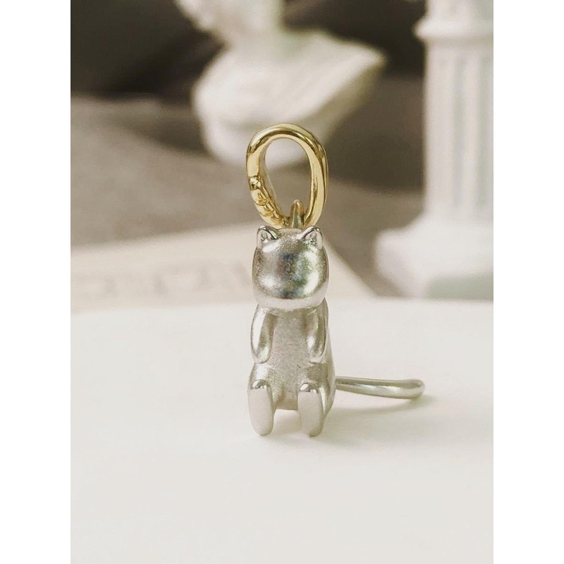 Frogsnout Necklace, Cute Cat Design, Movable Tail, Catching Eyes, Silver,