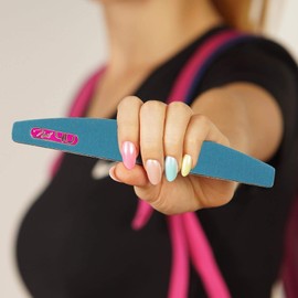 SET OF 4 Nail Files Half Moon Shape in Blue Colour different gradations Emery boards for Natural, artificial Nails Acrylic Gel Tips Hybrid