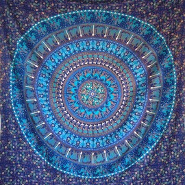 MOMOMUS Mandala Tapestry, 100% Cotton, Colourful, Oriental Designs, Ideal as Mandala Wall Towel, Indian Fabric Wall Hanging and Boho Tapestry, Blue, 210 x 230 cm