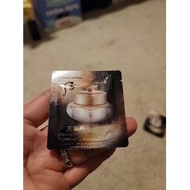 The History of Whoo Cheongidan Radiant Regenerating Cream 1ml x 10=10ml