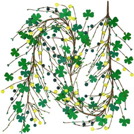 Winlyn 5.2 Ft Artificial St Patrick's Day Garland Lucky Shamrock and Berry Garland Green Clover Decorative Garland for Spring St Patrick's Day Party Irish Wedding Decoration Mantel Table Centerpiece