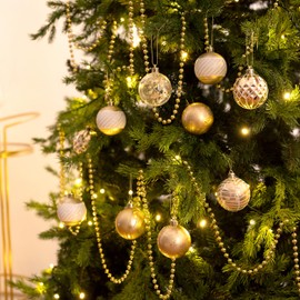 Valery Madelyn Christmas Baubles Set 16pcs 60mm, White and Gold Shatterproof Christmas Ball Ornaments for Xmas Tree Decorations